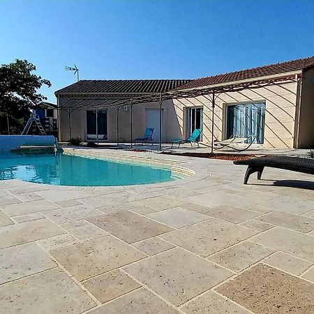 Villa 140 M² Hab. Avec Piscine 卡斯特尔 外观 照片